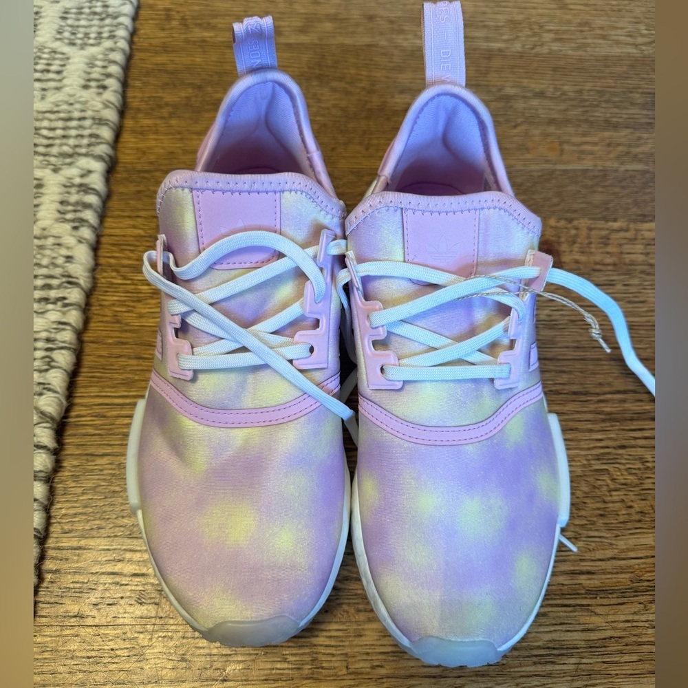 adidas Kids Sneakers in Pastel Pink and Yellow 5Y New